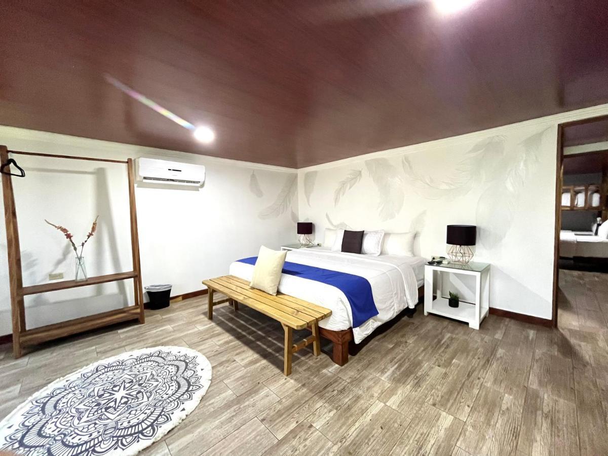 Hotel Tortuga Village San Luis La Herradura Esterno foto